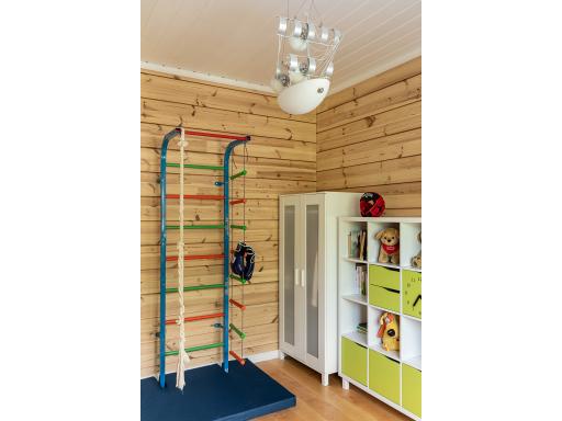 Interior - 4