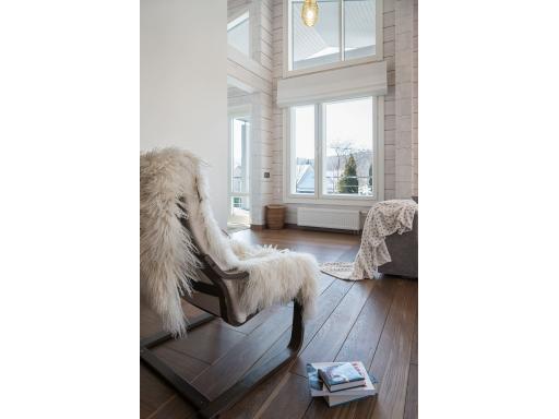 Interior - 29